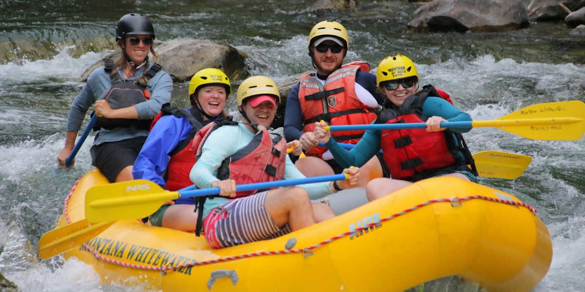 Rafting the Yellowstone River, afternoon hiking and Wildlife safari Iamar Valley