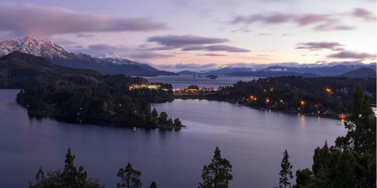 Arrive, explore San Carlos de Bariloche