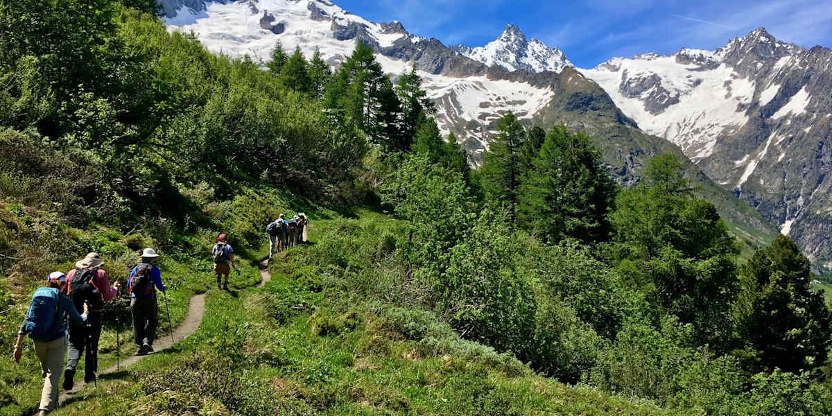Hike into Switzerland