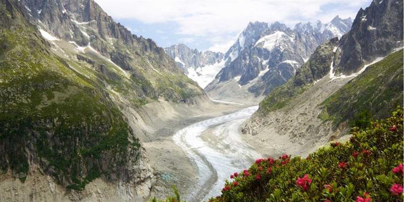 Hike Mer de Glace, Grotto de Glace experience