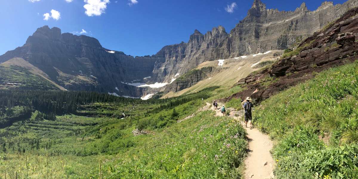 Full day hiking Swiftcurrent Trail