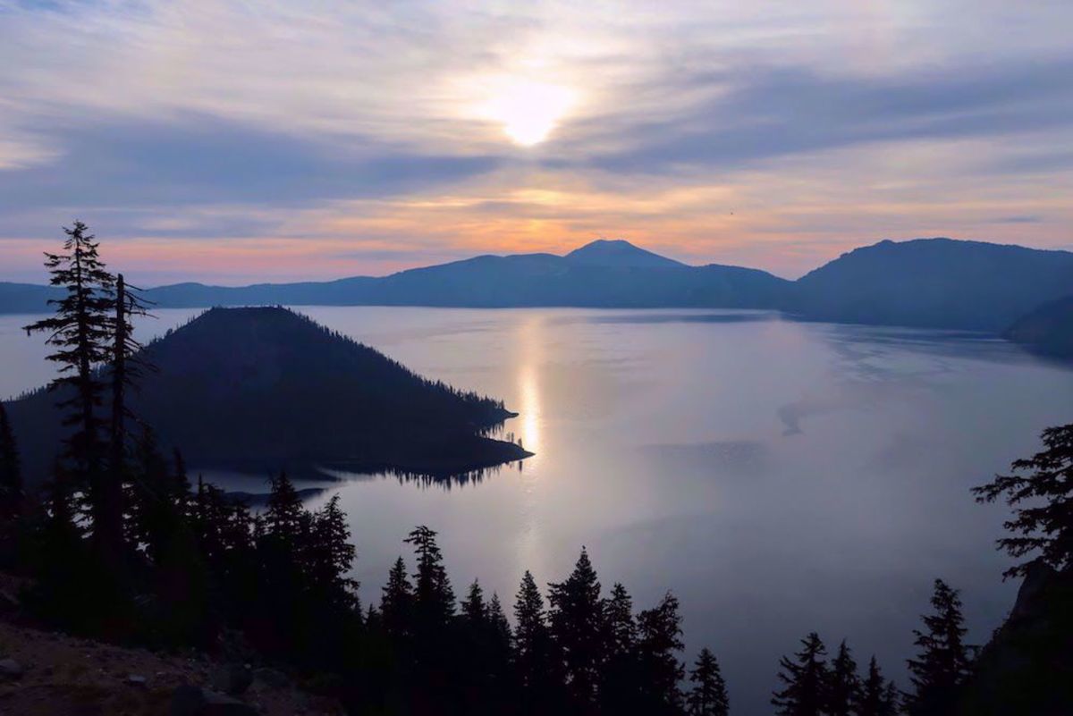 Crater Lake & Scenic Bikeways Bike Tour Sunrise on crater lake