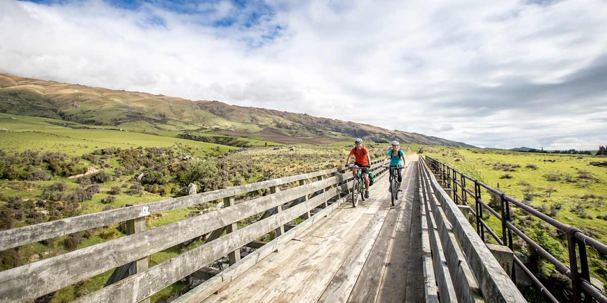 Bike the Otago Rail Trail from Lauder to Ranfurly