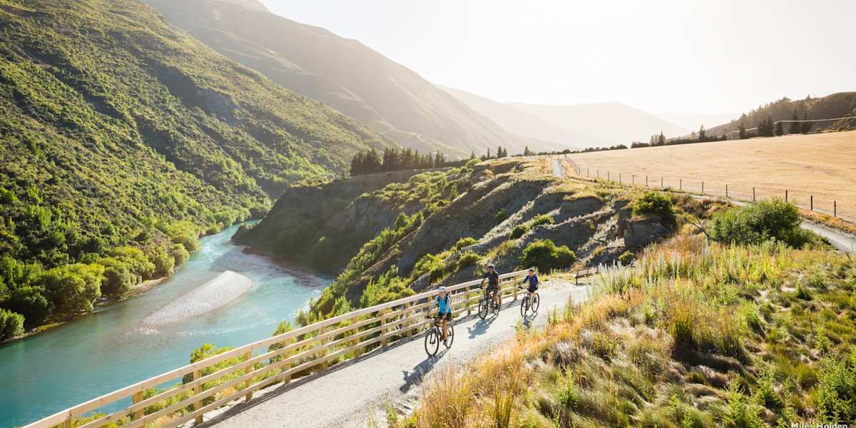 Bike Gibbston River and Queenstown Trails