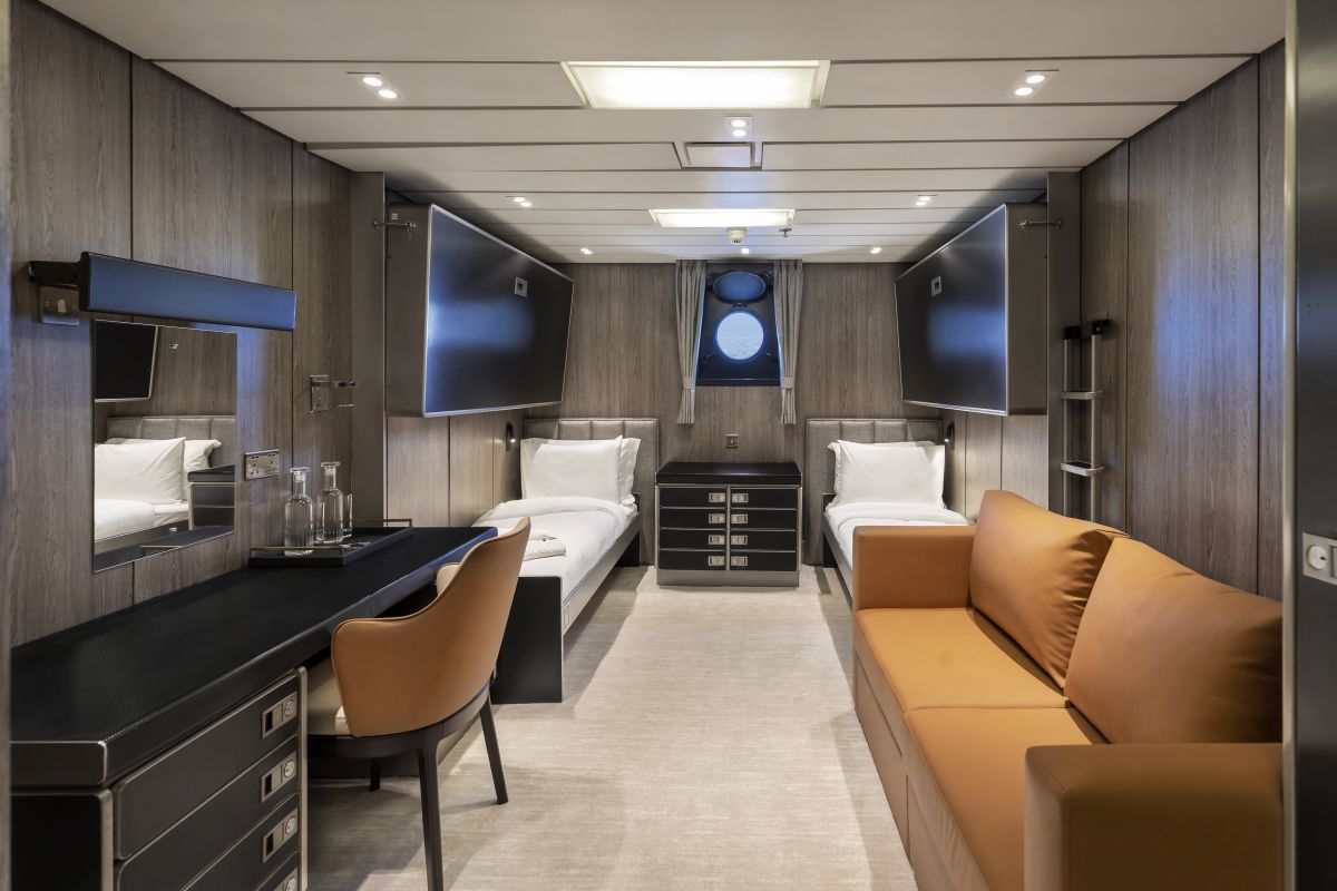 Polar Circle Quest - Onboard the St Helena