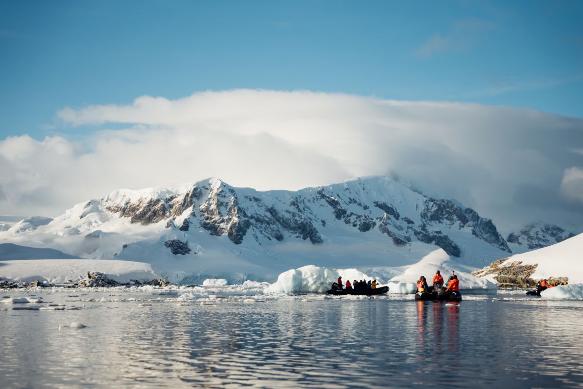 Classic Antarctica onboard the St Helena