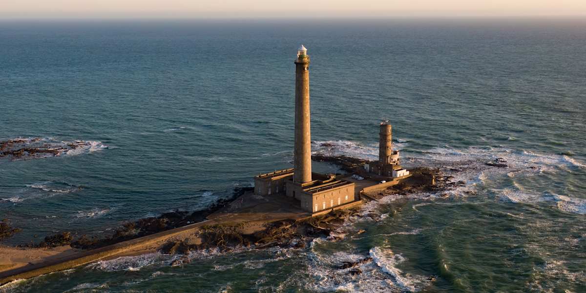 Barfleur and the Pointe de Barfleur Lighthouse