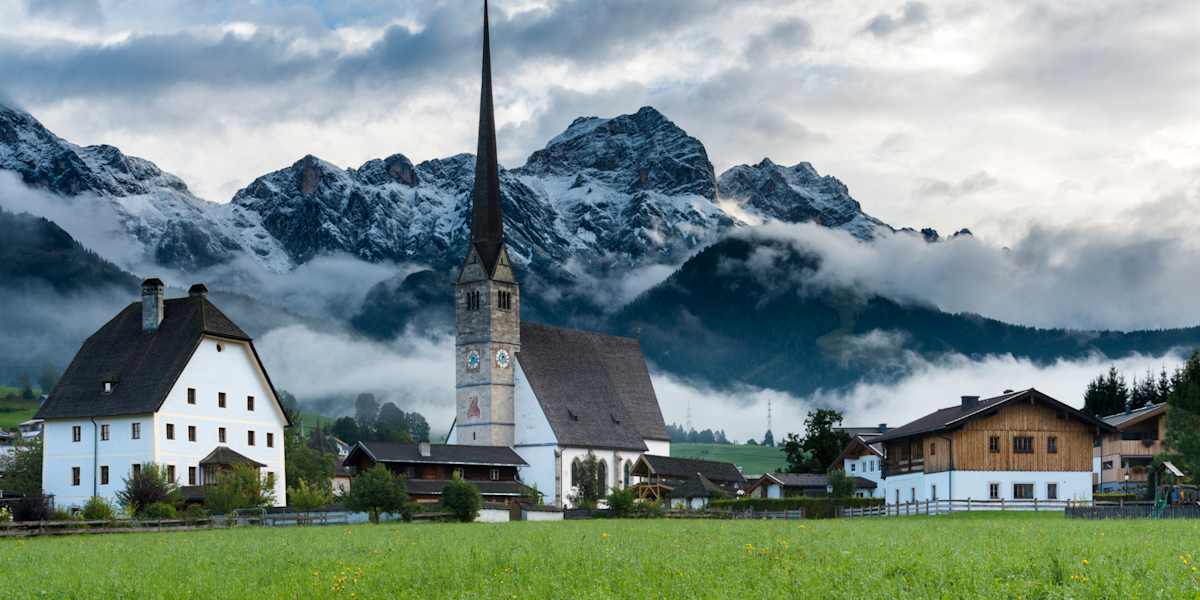 Alpine villages and lakeside cycling through the Salzburger Land