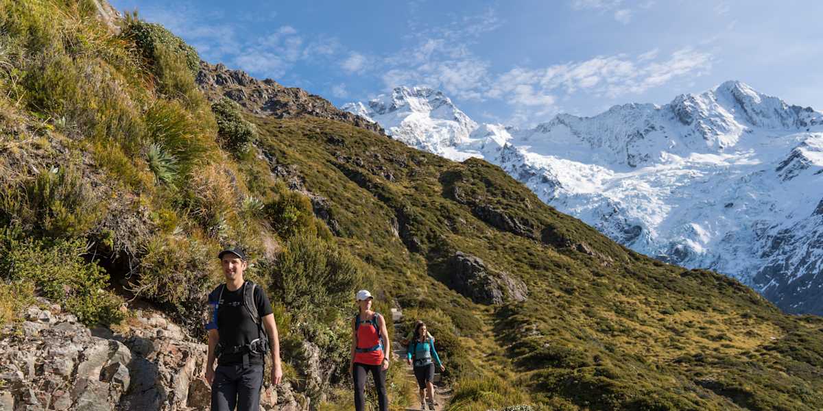 Hike in Aoraki Mt Cook National Park