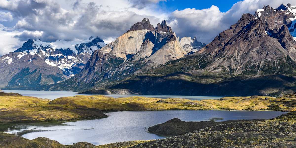 Hike to Los Cuernos, experience Lake Nordenskjold, Torres del Paine National Park