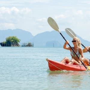 Paradise Koh Yao à Ko Yao:  Couple Kayaking