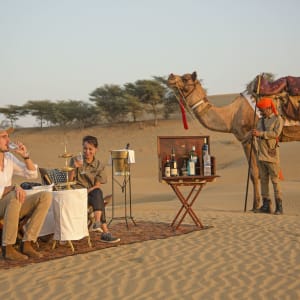 SUJÁN The Serai à Désert du Thar:  Desert Picknick