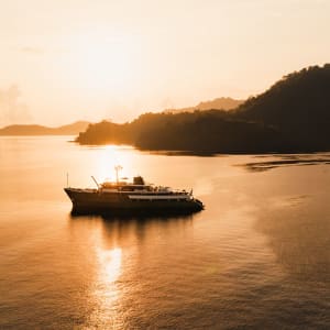Kreuzfahrt ins Reich der Drachen (Flores - Bali) ab Labuan Bajo: Aqua Blu