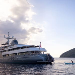 Raja Ampat mit Stil – Kreuzfahrt durch das unberührte Inselparadies ab Sorong: Aqua Blu