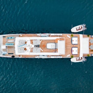 Kreuzfahrt ins Reich der Drachen (Flores - Bali) ab Labuan Bajo: Aqua Blu