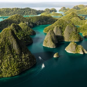 Raja Ampat mit Stil – Kreuzfahrt durch das unberührte Inselparadies ab Sorong: Aqua Blu | Raja Ampat | Wayag
