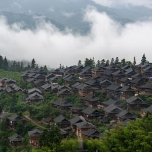 Magische Landschaften & lebendige Traditionen ab Guiyang: Basha Village