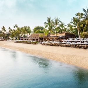 Bandara Spa Resort & Pool Villas in Ko Samui:  Beach