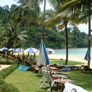 Khao Lak Bayfront Resort:  Beach