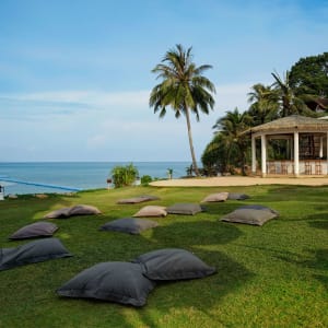 Rawi Warin Resort & Spa in Ko Lanta:  Beach Lounge Area