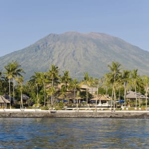 Siddhartha Oceanfront Resort & Spa in Ostbali:  Beach-view