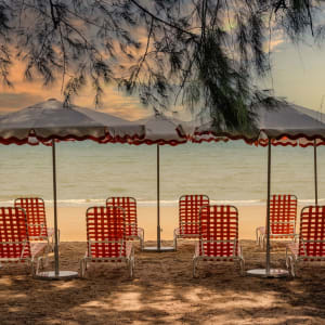 The Standard, Pattaya Na Jomtien:  f&b: Esme Beach Club