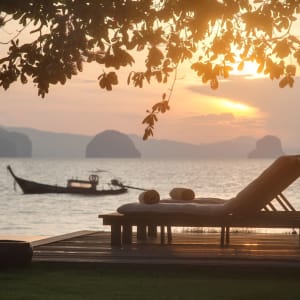 Koyao Island Resort in Ko Yao:  Sunbed Sunrise