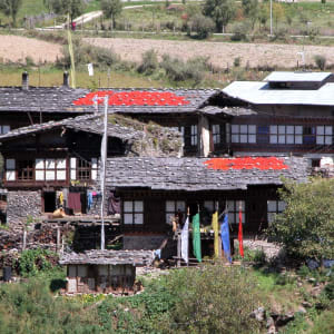 Le pays et les légendes du Bhoutan de Paro: Bhutan tradional houses