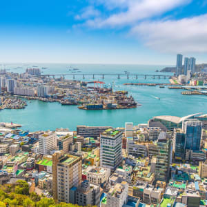 Circuit en groupe Pays du matin calme» de Séoul: Busan city skyline from Busan tower