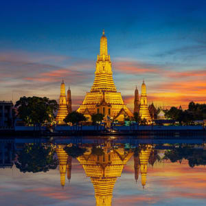 Chao Phraya by Night in Bangkok: Chao Phraya by night