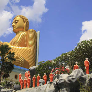 Sri Lanka im Sommer ab Colombo: Dambulla Golden Buddha 