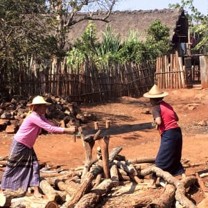 Kayah – un voyage dans un monde secret de Lac Inle: Daw Ta Ma Gyi (4)