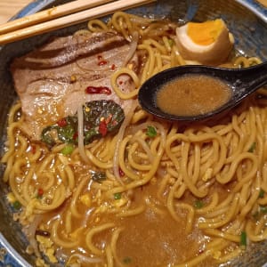 À travers le pays des Ainu de Hakodate: Delicious Ramen noodle soup