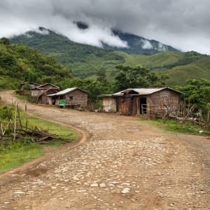 Ausflug in die Chin Berge ab Bagan: Dirt Road Leading Through Chin State Mountainous Region