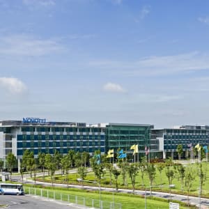 Hyatt Regency Bangkok Suvarnabhumi Airport:  Exterior