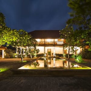 Uga Ulagalla à Anuradhapura:  MAIN BUILDING AT NIGHT