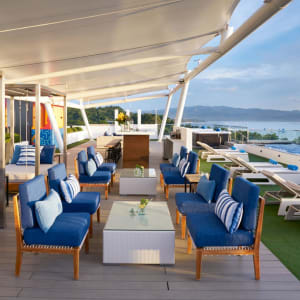Discovery Boracay:  360 Roof Lounge