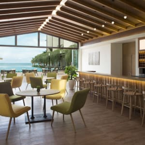 Dusit Princess Moonrise Beach Resort in Phu Quoc:  Bar