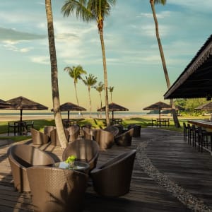 Shangri-La Rasa Ria in Kota Kinabalu:  Bar | Sampan Bar