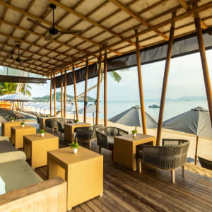 Bandara Spa Resort & Pool Villas in Ko Samui:  Beach Bar