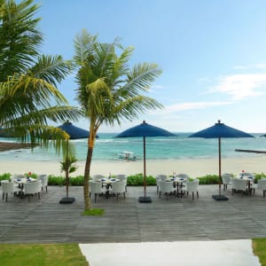 Candi Beach Resort & Spa in Ostbali:  Biru Restaurant at the Beach