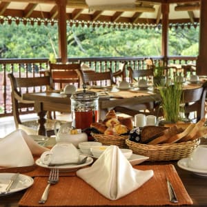 Uga Ulagalla à Anuradhapura:  Breakfast in Main restaurant