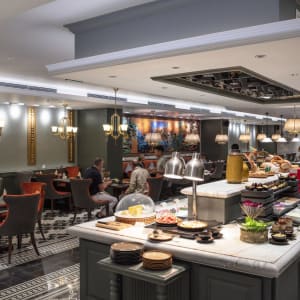 Peridot Grand Luxury Boutique Hotel in Hanoi:  Breakfast restaurant