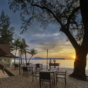 Dusit Thani Laguna Phuket:  Casuarina Beach Restaurant and Pub