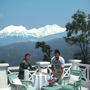 Glenburn Tea Estate à Darjeeling:  Glenburn Tea Estate View from Terrace of Water Lily Bungalow