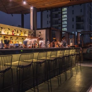 Baitong Hotel & Resort in Phnom Penh:  Lantern Skybar