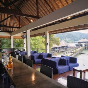 Gayana Marine Resort à Kota Kinabalu:  Latitude Bar