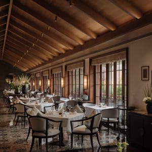 Capella Shanghai:  le Comptoir de Pierre Gagnaire