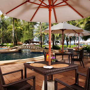 Dusit Thani Laguna Phuket:  Pool Cafe