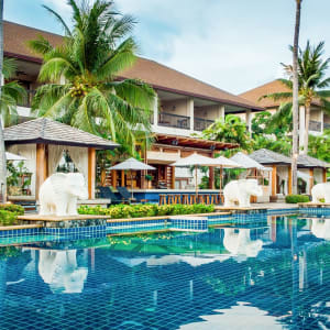 Bandara Spa Resort & Pool Villas in Ko Samui:  pool: Swimming Pool & Pool Bar